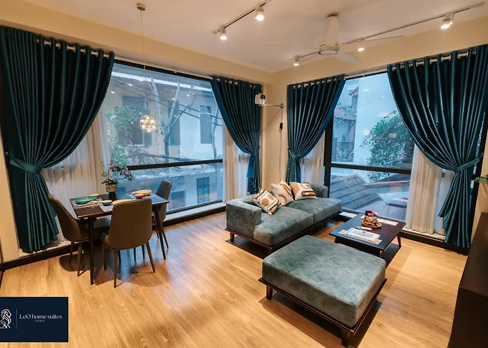 High-Ser Apt W Greenview, Projector And 2Br Incenter - So Warmly And Spacious